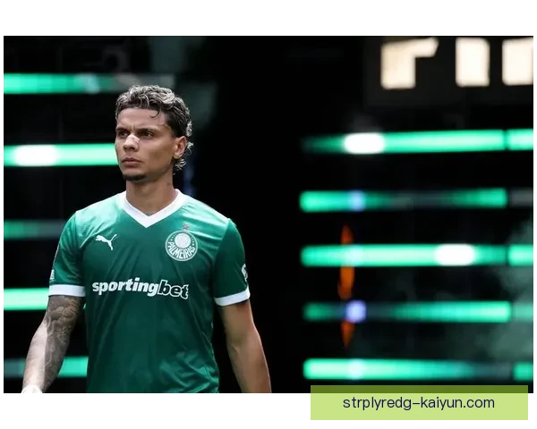 阿森西奥转会传闻持续升温，未来去向引发广泛关注